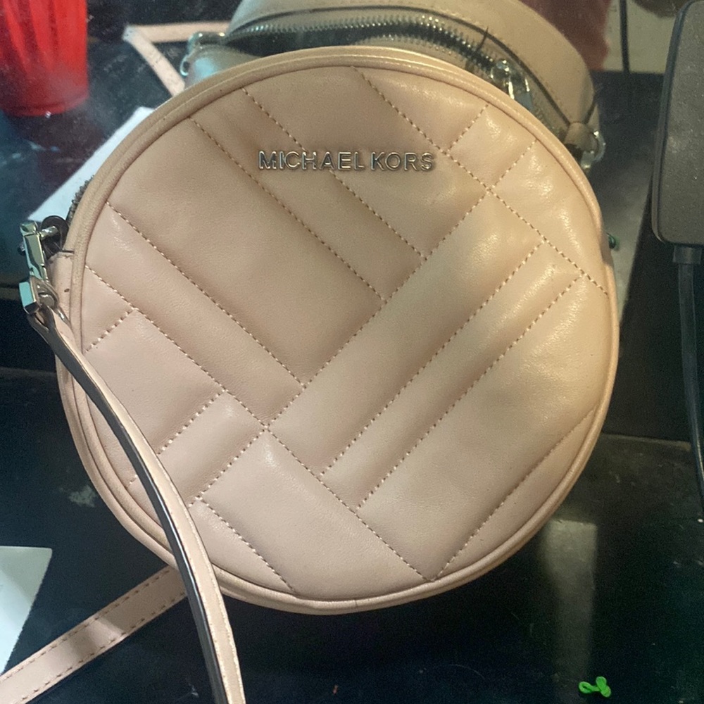 micheal kors purse !
